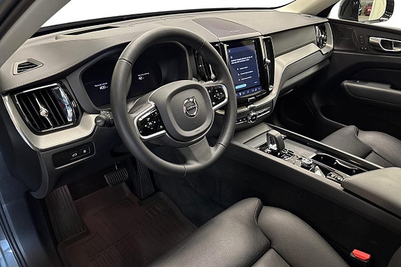 Volvo XC60 8 of 21