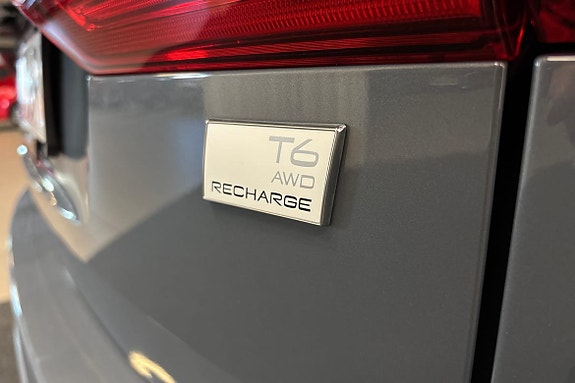 Volvo XC60 18 of 21