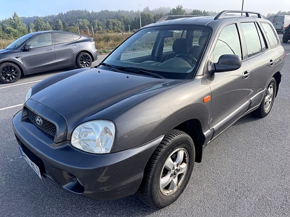 Hyundai Santa Fe 2 of 5