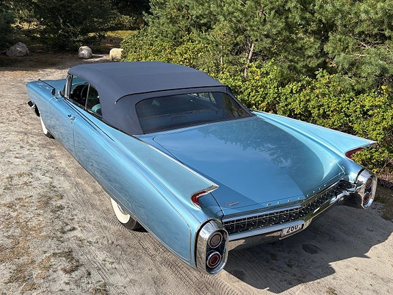 Cadillac Eldorado 3 of 17