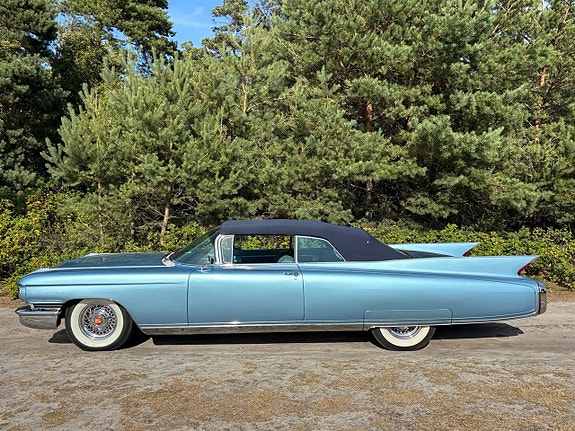 Cadillac Eldorado 2 of 17