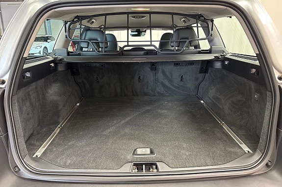 Volvo XC70 13 of 23