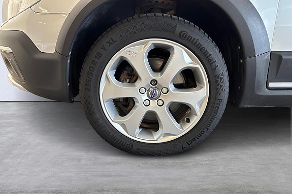 Volvo XC70 14 of 23