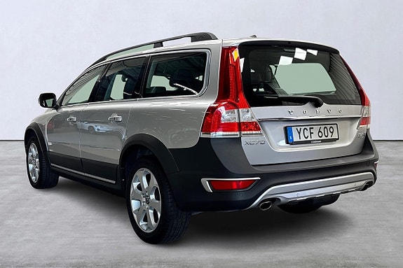 Volvo XC70 4 of 23