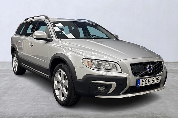 Volvo XC70 6 of 23