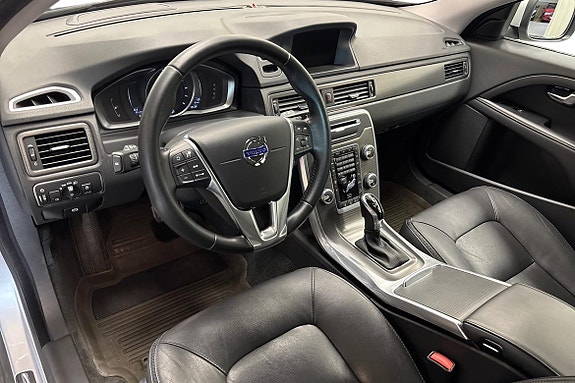 Volvo XC70 8 of 23
