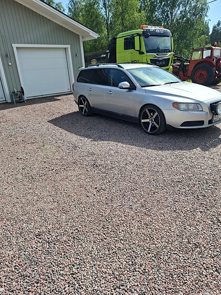 Volvo V70 4 of 4