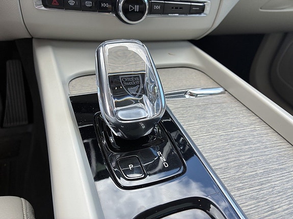 Volvo XC60 13 of 17