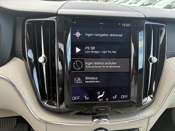 Volvo XC60 12 of 17