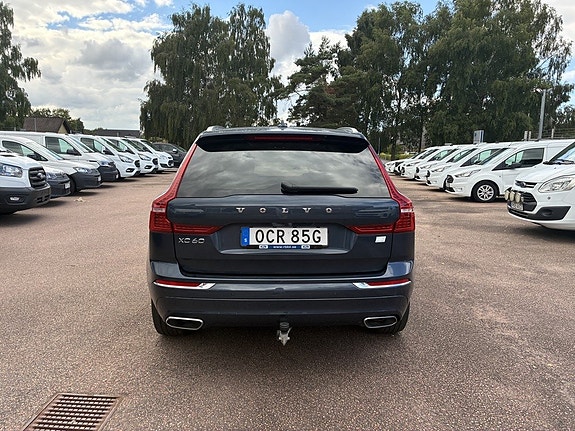 Volvo XC60 5 of 17