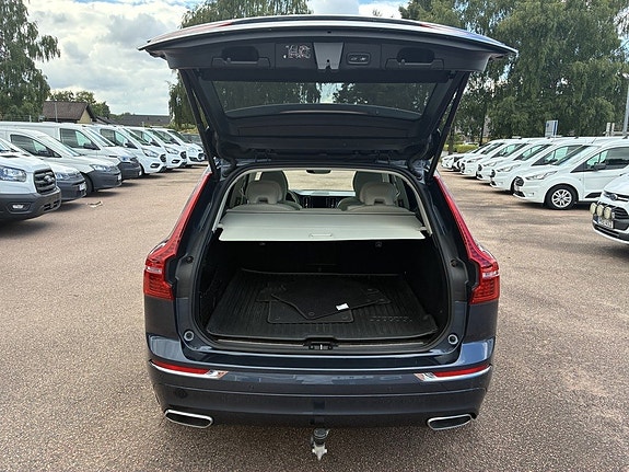 Volvo XC60 7 of 17