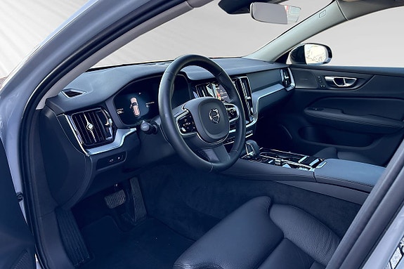 Volvo V60 7 of 18
