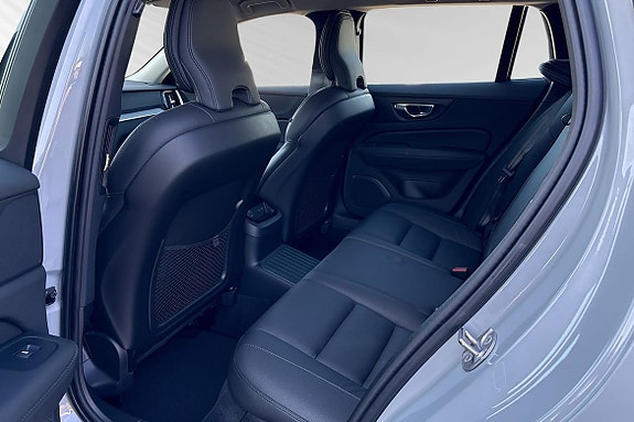 Volvo V60 8 of 18