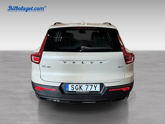 Volvo XC40 6 of 14