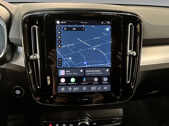 Volvo XC40 12 of 14