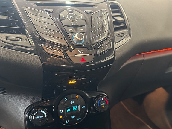 Ford Fiesta 6 of 7