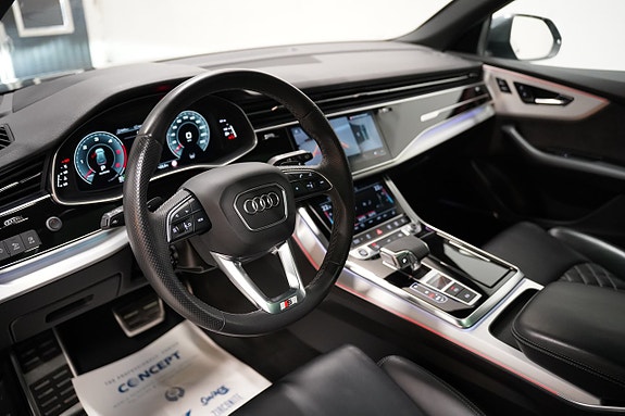 Audi Q8 10 of 30