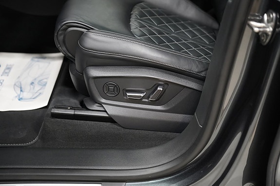 Audi Q8 16 of 30