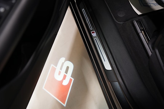 Audi Q8 15 of 30