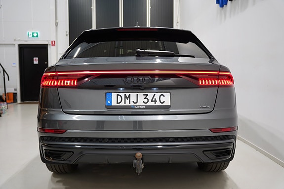 Audi Q8 8 of 30