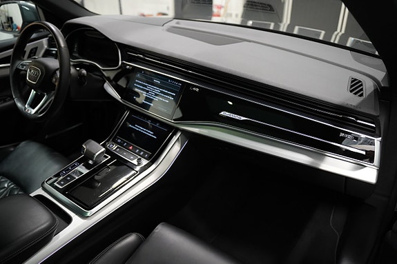 Audi Q8 17 of 30
