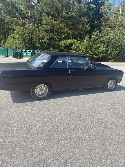 Chevrolet Nova 2 of 5