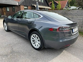 Tesla Model S 2 of 6