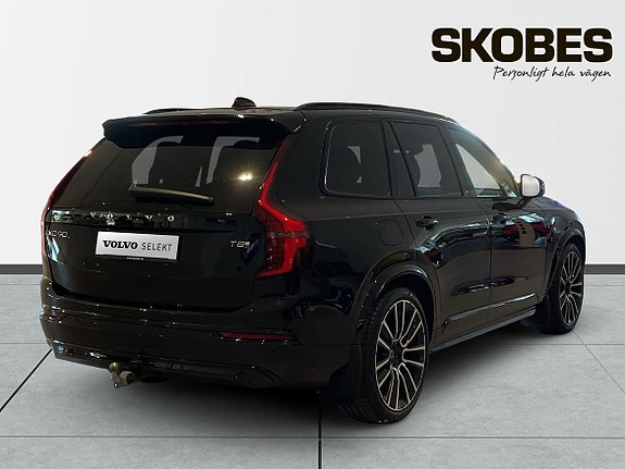 Volvo XC90 8 of 21