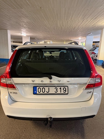 Volvo V70 7 of 17