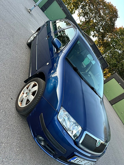 Skoda Fabia 2 of 12