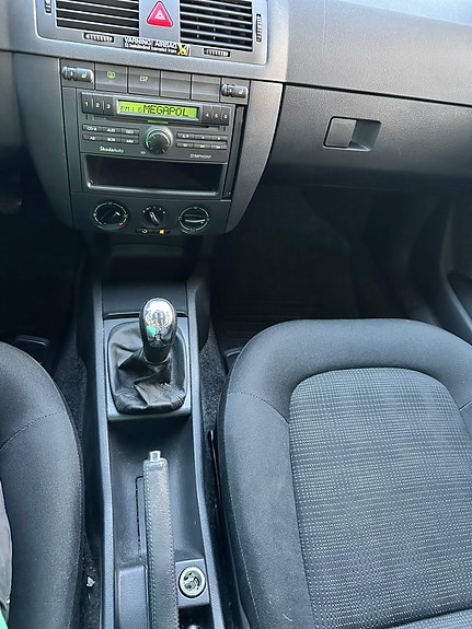 Skoda Fabia 6 of 12