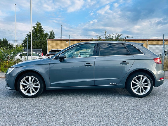 Audi A3 3 of 14