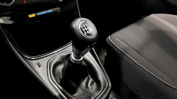 Ford Puma 14 of 17
