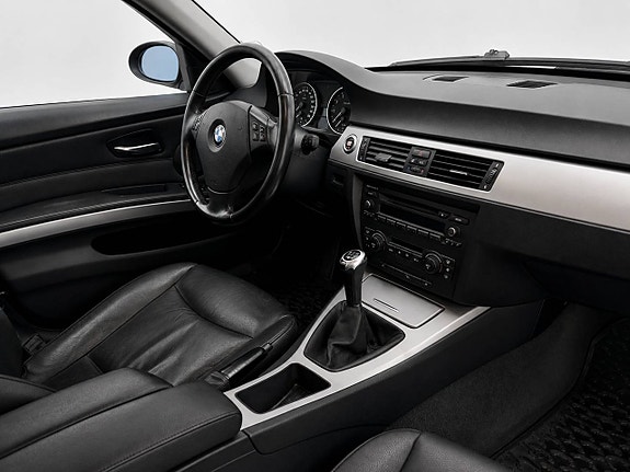 BMW 330Xi 14 of 14