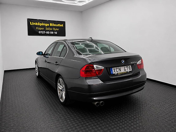 BMW 330Xi 5 of 14