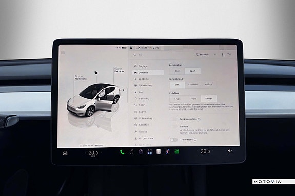 Tesla Model Y 20 of 23