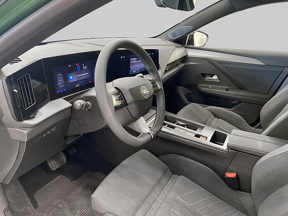 Opel Astra 8 of 17