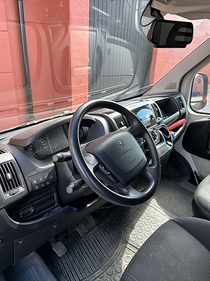 Peugeot Boxer 8 of 10