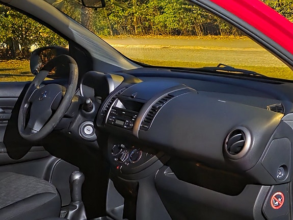 Nissan Note 22 of 22