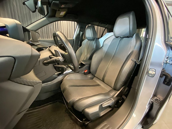 Peugeot 2008 7 of 30