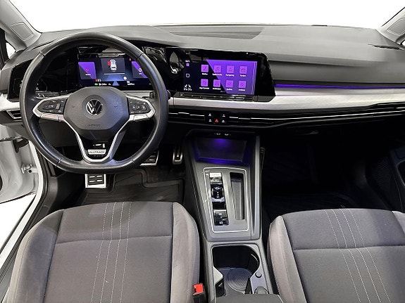 Volkswagen Golf Alltrack 16 of 30