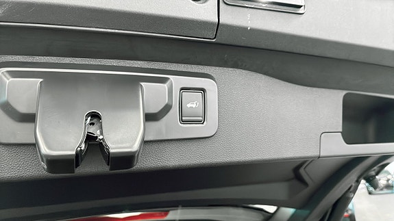 Renault Scenic E-Tech 24 of 25