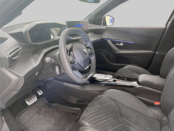 Peugeot 2008 8 of 17
