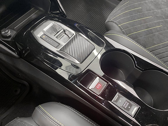 Peugeot 2008 13 of 17