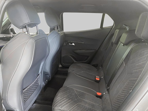 Peugeot 2008 9 of 17