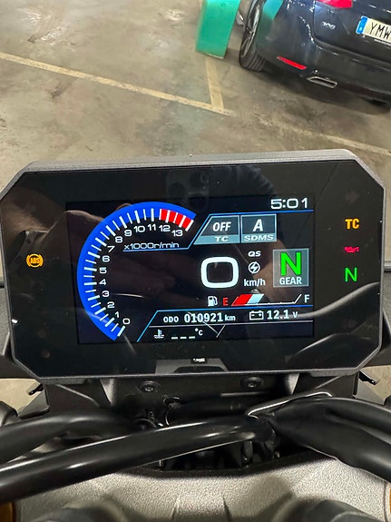 Suzuki GSX-S1000 5 of 7