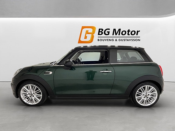 MINI Cooper 8 of 19