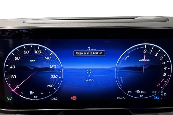 Mercedes-Benz GLC300 e 12 of 25