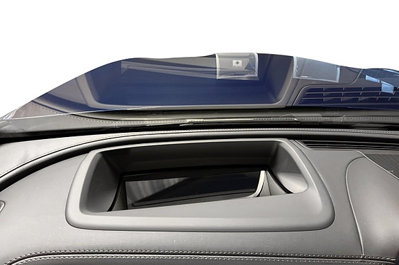 Mercedes-Benz GLC300 e 21 of 25