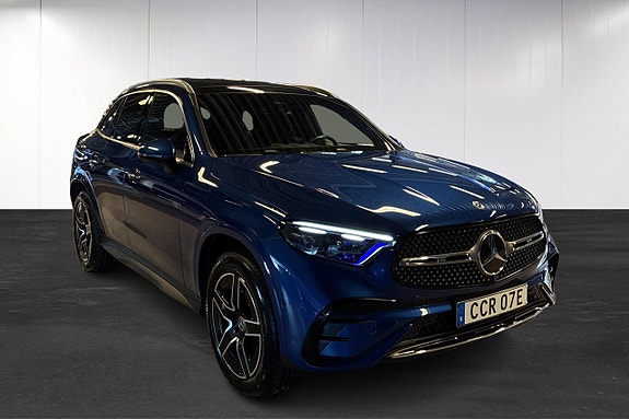 Mercedes-Benz GLC300 e 2 of 25